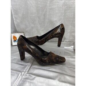 (R5) Ann marino vintage snakeskin pump size 10 M